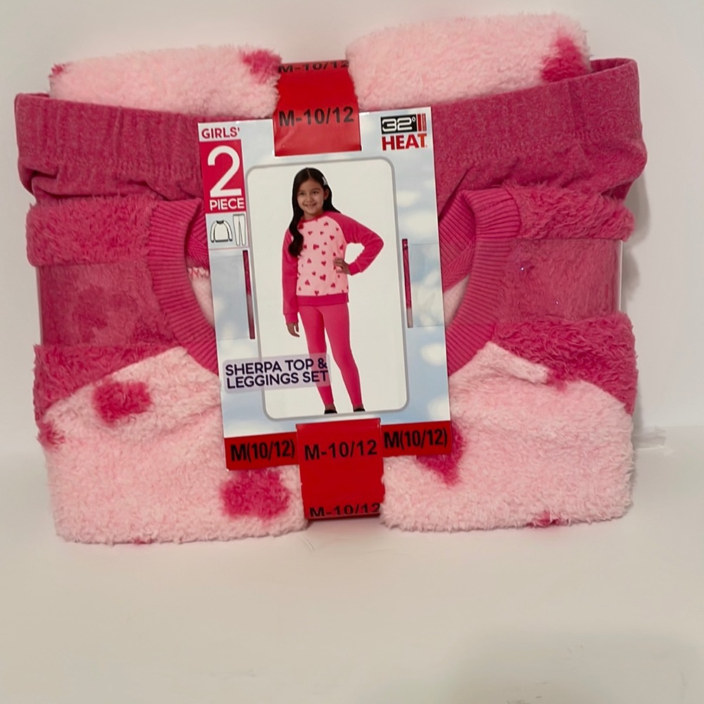 Sherpa Top & Leggings Set                                  Size - M (10/12)